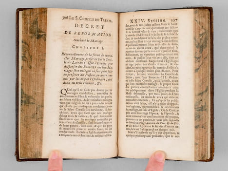 Le Saint Concile de Trente oecuménique et général, célèbre sous Paul III, Jules III, et Pie IV, Souverains Pontifes. Nouvellement traduit par M. ...