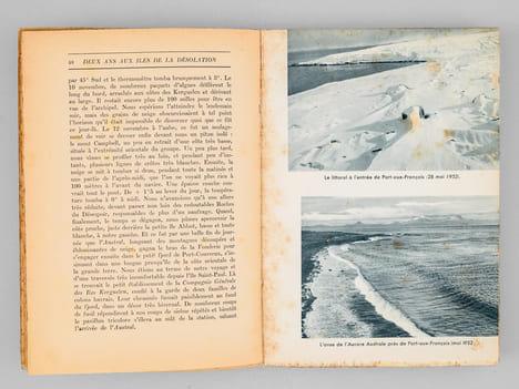 Deux ans aux iles de la Désolation. Archipel de Kerguelen. AUBERT DE LA RUE, Edgar