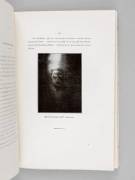 La Photographie Transcendantale. Les êtres et les radiations de l'espace. [ Edition originale ]. PROTH, Charles ; Comité d'étude de la photographie ...