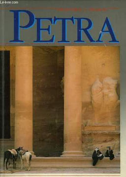 PETRA DISCOVERING A TREASURE/A LA DECOUVERTE D'UN TRESOR/ENTDECKUNG EINES SCHATZES. COLLECTIF