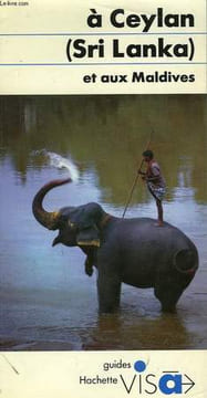 A CEYLAN (SRI LANKA) ET AUX MALDIVES. COLLECTIF