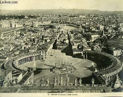 Lot d'une cinquantaine de photographies d'Italie. Architecture et Paysage.. COLLECTIF