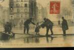 CARTE POSTALE - 56- INONDATION DE PARIS - JANVIER 1910 - SAUVETAGE D'UN ENFANT QUAI DE TOURNELLES. ***