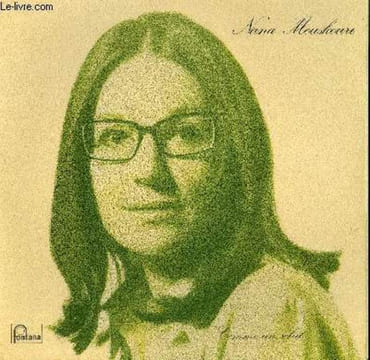 DISQUE VINYLE 33T COMME UN SOLEIL / LES JOURS MEILLEURS / LA VAGUE / UN MATIN D'ETE / EN PARTANT / DIS MOI / PLAISIR D'AMOUR / MILLE RAISONS D'AIMER / ...