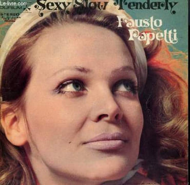 DISQUE VINYLE 33T SEXY SLOW TENDERLY. MASSACHUSSETTS / OVER AND OVER / LOVE ME TENDER / THE KISS / THE LAST WALTZ / FEBBRE NERA / TRISTEZA / VIVRE ...
