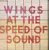 DISQUE VINYLE 33T LET 'EM IN, THE NOTE YOU NEVER WROTE, SHE'S MY BABY, BEWARE MY LOVE, WINO JUNKO.. WINGS AT THE SPEED OF SOUND