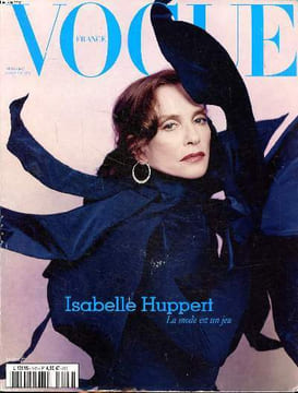Vogue N°1023 Décembre Janvier Isabelle Huppert La mode est un jeu Sommaire: L'incroyable Noël de Mory Sacko; Précieuses esquisses; Le Hip-hop Made in ...