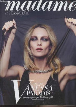 "Madame Figaro - Supplément au n°22979 et 22980 des 29 et 30 juin 2018 - Exclusif : Vanessa Paradis, photographiée par Karl Lagerfeld - ""L'âge de ...