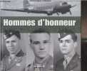 Hommes d'honneur, le destin de trois officiers d'un bataillon de parachutistes. François Dominique