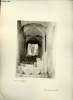 A travers les encorbellements ... Alger - Une photogravure en monochrome extraite de la revue mensuelle L'Algérie artistique et pittoresque (vers ...