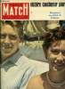 PARIS MATCH N° 584 - La Tebaldi nouvelle Tosca par Georges Reyer, Nimes : première manche au toro, Anquetil au vélodrome de Milan, Jeanine Anquetil, ...