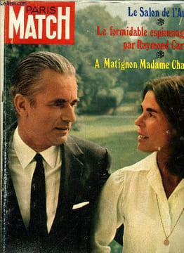 PARIS MATCH N° 1170 - Le sourire de Mme Chaban Delmas entre a Matignon, L'espionnage soviétique par Raymond Cartier, Le salon de l'auto, Ce que seront ...
