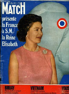 PARIS MATCH N° 1202 - Nixon et le Vietnam par Raymond Cartier, Salan : que faire pour stopper Giap ?, Bidault : si on avait jeté une bombe A au moment ...