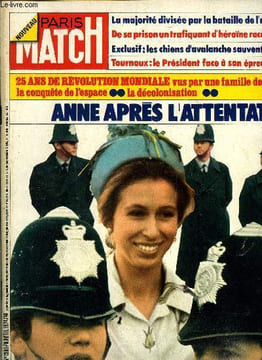 PARIS MATCH N° 1300 - Ils n'avaient pas de salle de bains, La famille a aujourd'hui cinq voitures, Les Thibault, cultivateurs, ont vécu la Révolution ...