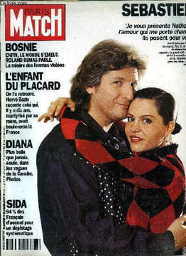 PARIS MATCH N° 2277 - Patrick Sebastien, je vous présente Nathalie, l'amour qui me porte chance, Estelle Hallyday : avec David pour elle toute seule ...