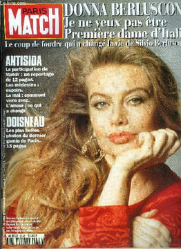 PARIS MATCH N° 2342 - Kim Basinger : j'ai eu le coup de foudre pour Alec Baldwin, deux ans après notre première rencontre, Jean Claude Van Damme : dès ...