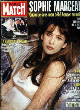PARIS MATCH N° 2392 - Sophie Marceau, la joie d'être mère par Dany Jucaud, Jean Alesi, son nouvel amour est une star de cinéma japonais, Thierry ...