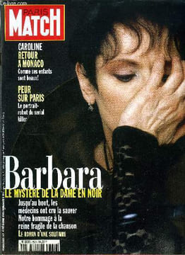 PARIS MATCH N° 2532 - Hongkong, on avait prédit l'apocalypse et puis tout est cool, Carole Bouquet, le diamant brut de la joaillerie Chanel, Stéphane ...