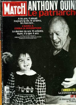 PARIS MATCH N° 2716 - Israël : la jeunesse en sang, Loft Story : Julie : message personnel pour Christophe par Jérome Béglé, Anthony Quinn, la force ...