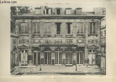 "Hôltel de Massa, rue de la Boétie n°111 : Façade sur la Cour d'honneur - Planche n°2 en noir et blanc extraite de l'ouvrage ""Les Vieux Hôtels de ...