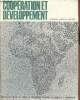 Coopération et développement n°2, août 1964 : Les problèmes d'organisation du marché de l'arachide dans les états de l'Afrique de l'Ouest, par P. ...