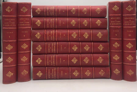 Mémoires. Souvenirs historiques sur Napoléon, la Révolution, le Directoire, le Consulat, l'Empire et la Restauration.