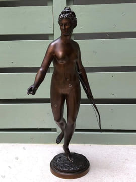 "Diane Chasseresse".. HOUDON (Jean-Antoine, d'après).