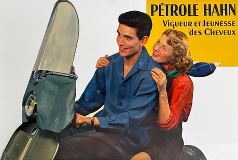 "Vigueur et jeunesse des cheveux".. PETROLE HAHN.