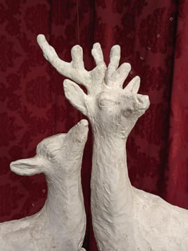 "Tendre trio : cerf - biche et faon".. HÉTREAU (Rémy).