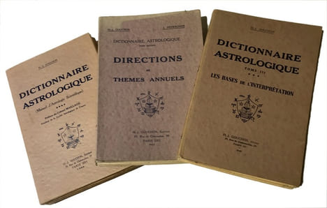 Dictionnaire Astrologique (Tome I) (Manuel d'Astrologie Scientifique). Préface du Colonel Maillaud. Tome II- Directions et thèmes annuels, avec la ...