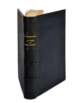 La femme dans l’Inde antique. Etudes morales et littéraires.. Bader (Mlle Clarisse ; Strasbourg 1840 - Paris 1902):