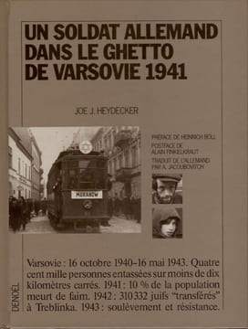 Un soldat allemand dans le ghetto de Varsovie, 1941.. HEYDECKER (Joe J.).