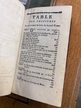 Traité des maladies des os, dans lequel on a représenté les Appareils & les Machines qui conviennent à leur guérison. M. Petit - M. Louis