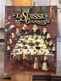 La Suisse gourmande
Un choix der grandes recettes traditionnelles ... les produits typiques ... et une promenade au travers d'un pays à l'hospitalité légendaire. Propositions de vins , desserts et pâtisserie.