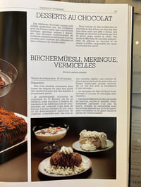 La Suisse gourmande
Un choix der grandes recettes traditionnelles ... les produits typiques ... et une promenade au travers d'un pays à l'hospitalité légendaire. Propositions de vins , desserts et pâtisserie.