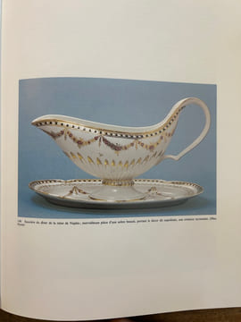 MERVEILLEUSE PORCELAINE DE NYON . Edgar Pelichet