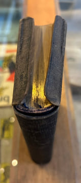 La Sainte Bible contenant l'Ancien et le Nouveau Testament
accompagnée de nombreux renvois aux passages les plus importants et les plus remarquables. ...