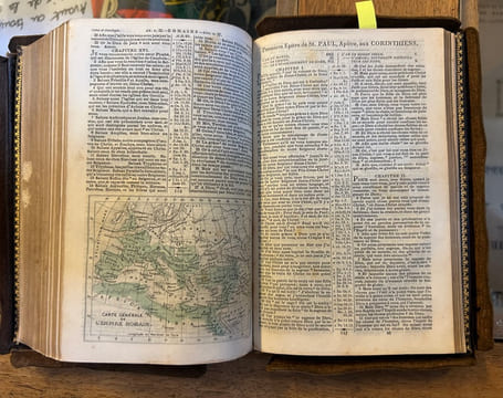 La Sainte Bible contenant l'Ancien et le Nouveau Testament
accompagnée de nombreux renvois aux passages les plus importants et les plus remarquables. ...