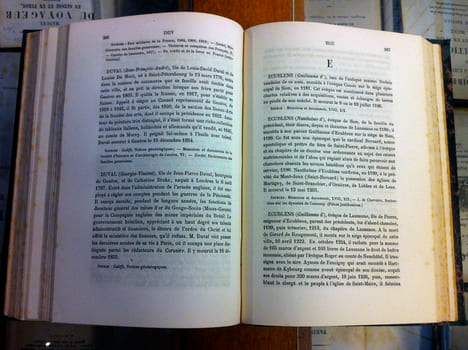 DICTIONNAIRE BIOGRAPHIQUE DES GENEVOIS ET DES VAUDOIS QUI SE SONT DISTINGUES DANS LEUR PAYS OU A L'ETRANGER PAR LEURS TALENTS, LEURS ACTIONS, LEURS ...
