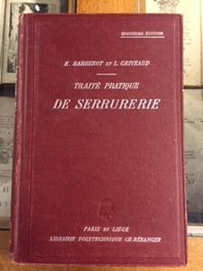 Traité pratique de serrurerie - Constructions en fer serrurerie d'art

Planchers en fer, poutres - Résistance des matériaux, colonnes en fonte, pans de fer, charpentes de combles, marchés couverts, passerelles et petits ponts, escaliers, serres, jardins d'hiver - Volières, kiosques, marquises, vérandas - Grilles - Balcons, entourages, ferronnerie - Assemblages de serrurerie, éléments géométriques - Renseignements généraux, etc.