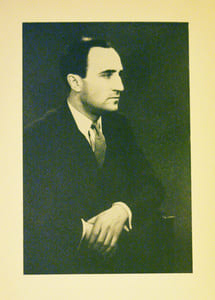 PAPIERS POSTHUMES. Avec une photographie inédite par MAN RAY. 