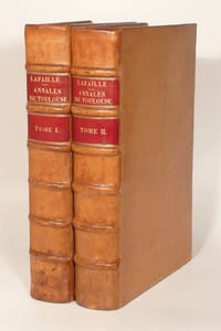 ANNALES DE LA VILLE DE TOULOUSE depuis la réunion de la Comté de Toulouse à la Couronne : avec un abrégé de l'ancienne histoire de cette ville et un recueil de divers titres et actes pour servir de Preuves ou d'éclaircissement à ces Annales. [2 volumes].
