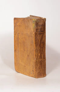 TRAICTÉ DU TABAC, ou nicotiane, panacée, petun: autrement herbe à la reyne, avec sa préparation et son usage, pour la plus part des indispositions du corps humain, ensemble les diverses façons de le falsifier, et les marques pour le recognoistre. [Relié à la suite :] DISCOURS SUR LA THÉRIAQUE et ingrediens d'icelle.