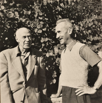 ENSEMBLE DE 10 PHOTOGRAPHIES DE DENISE BELLON. . MILLER (Henry) - DELTEIL (Joseph)