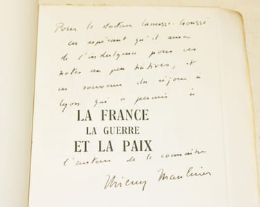 LA FRANCE, LA GUERRE ET LA PAIX.