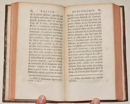 TRAITÉ DE TOUTES LES ESPÈCES DE COLIQUES, contenant des preuves analytiques de leurs causes, & des explications méchaniques de leurs accidents & de ...