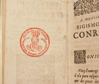 LES ENTRETIENS FAMILIERS D'ÉRASME, divisez en cinq décades, où il est traitté du Génie des Hommes ; de la Conduite des Femmes ; des Festins ; des ...