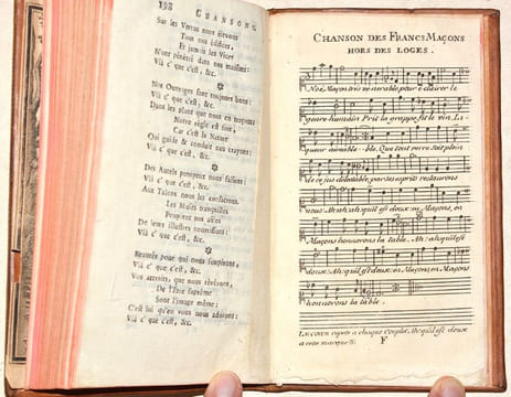 APOLOGIE POUR L'ORDRE DES FRANCS-MAÇONS par Mr. N***, Membre de l'Ordre. Avec deux chansons - [Relié à la suite :] LE SECRET DES MOPSES REVELÉ - ...