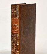 CONSIDÉRATIONS SUR LE GOUVERNEMENT ANCIEN ET PRÉSENT DE LA FRANCE. [Relié à la suite :] RÉFLEXIONS SUR LES AVANTAGES DE LA LIBERTÉ D'ÉCRIRE ET D'IMPRIMER SUR LES MATIÈRES DE L'ADMINISTRATION, Écrites en 1764 à l'occasion de la Déclaration du Roi du 28 Mars de la même année, qui fait défenses d'imprimer, débiter aucuns Écrits, Ouvrages, ou Projets concernant la Réforme ou Administration des Finances, etc. par M. l'A. M. par ARGENSON (René-Louis de Voyer de Paulmy, marquis d') - MORELLET (André, dit Abbé). - Image 2