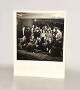 LE GROUPE SURRÉALISTE RÉUNI À LA GALERIE MAEGHT EN 1947.  par [SURRÉALISME]. BELLON (Denise).